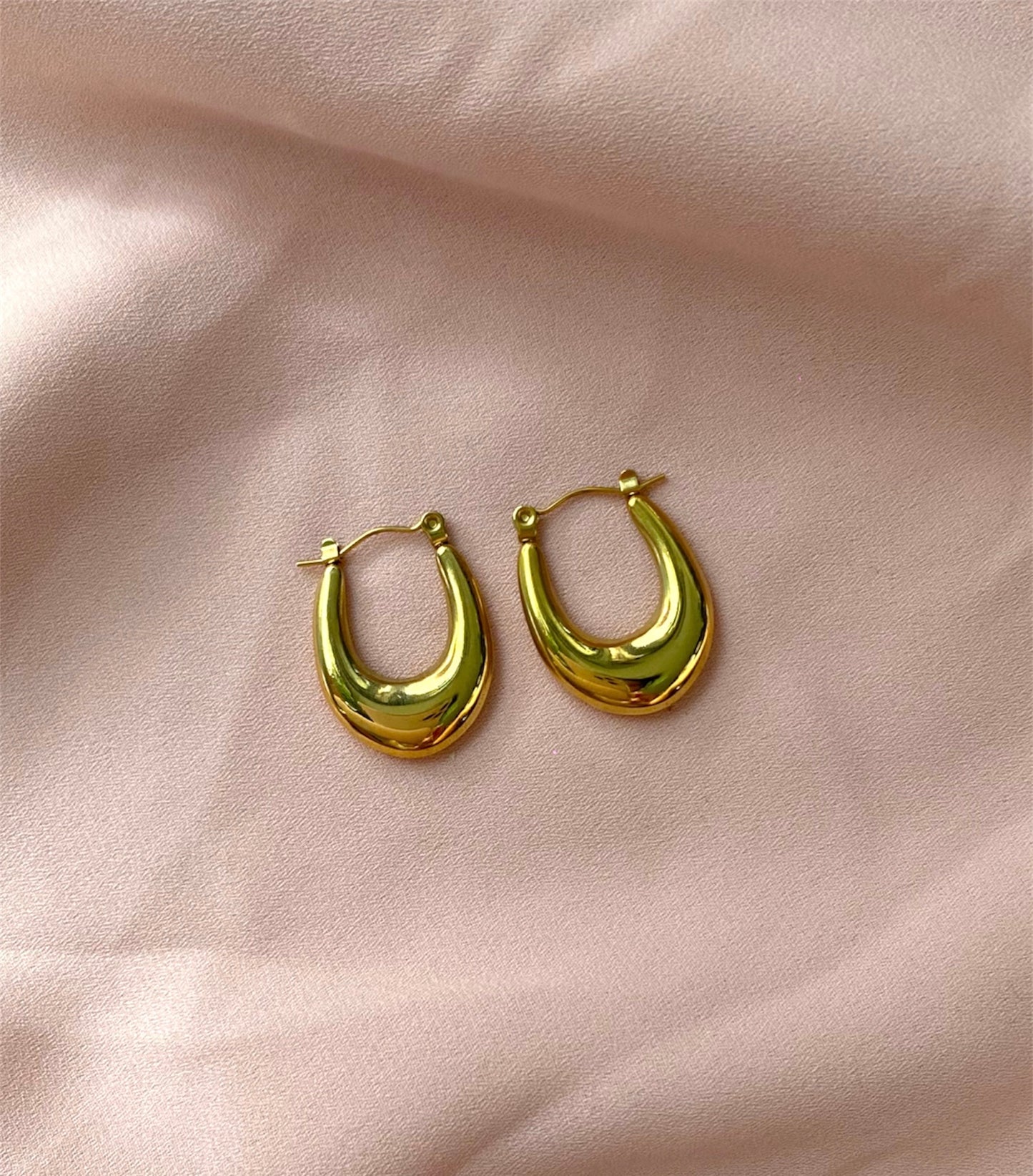 Glam Hoops Gold