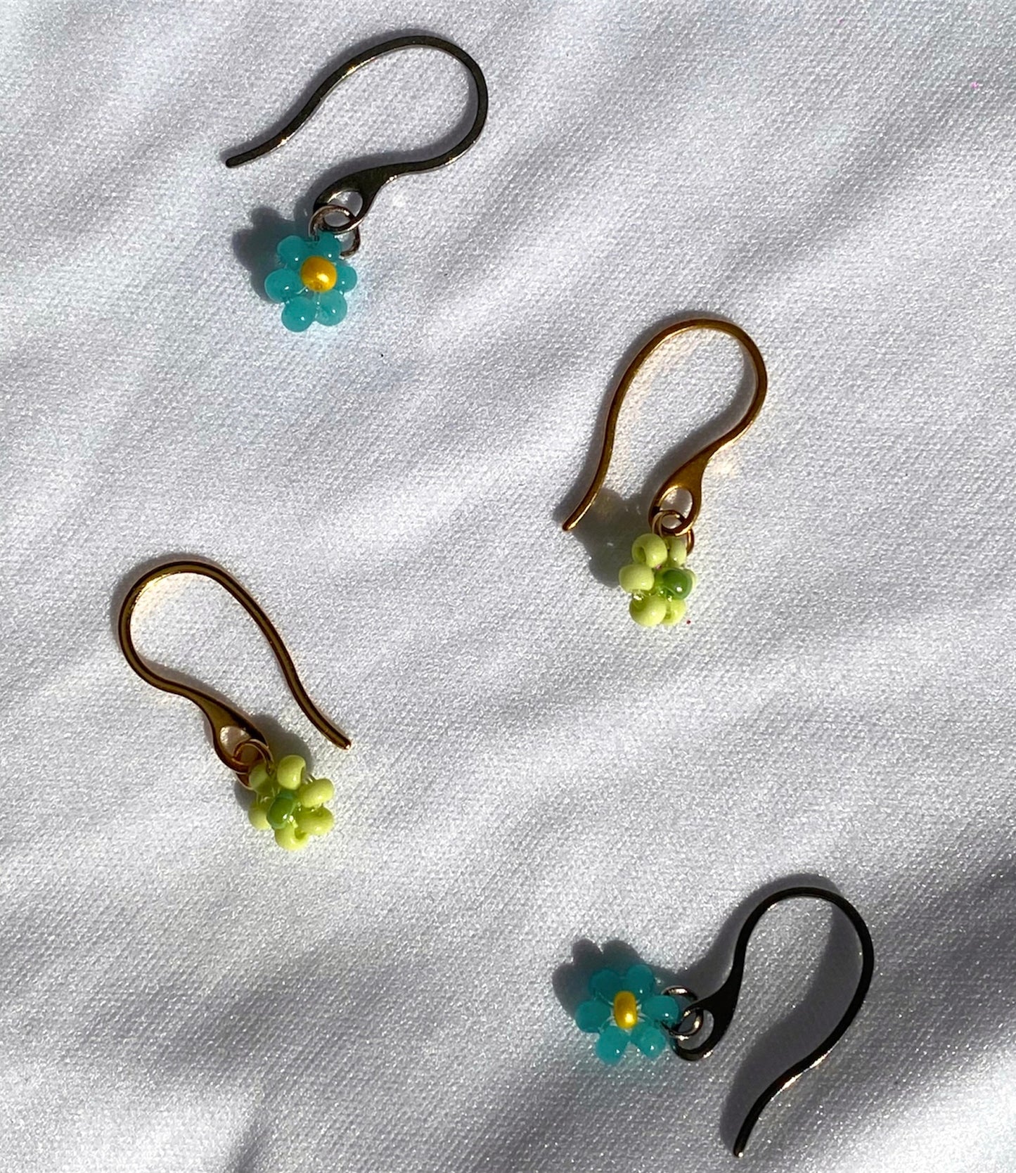 Daisy Earrings Bold Green