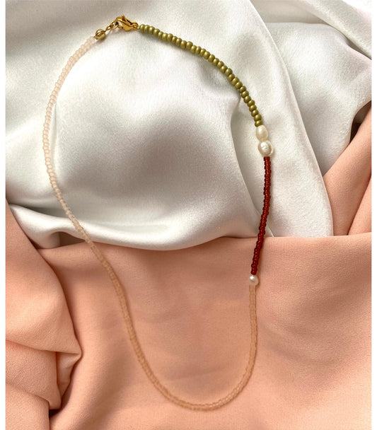 Lala Pearl Necklace Rose-Red-Olive