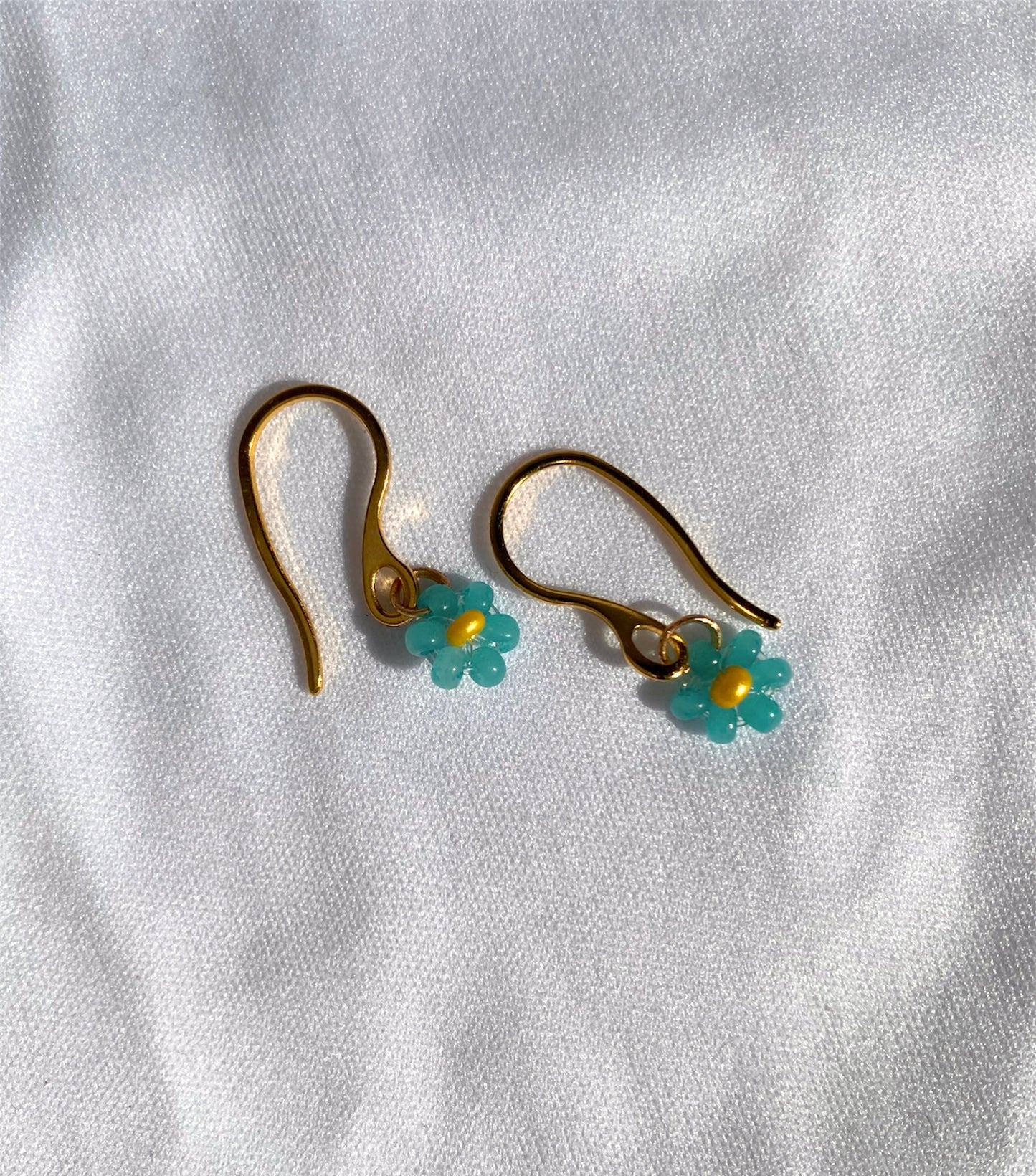 Daisy Earrings Bold Turquoise